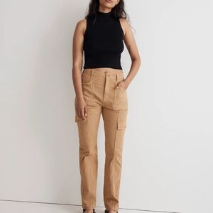 Madewell 90s Curvy Garment-Dyed Straight Cargo Pants
